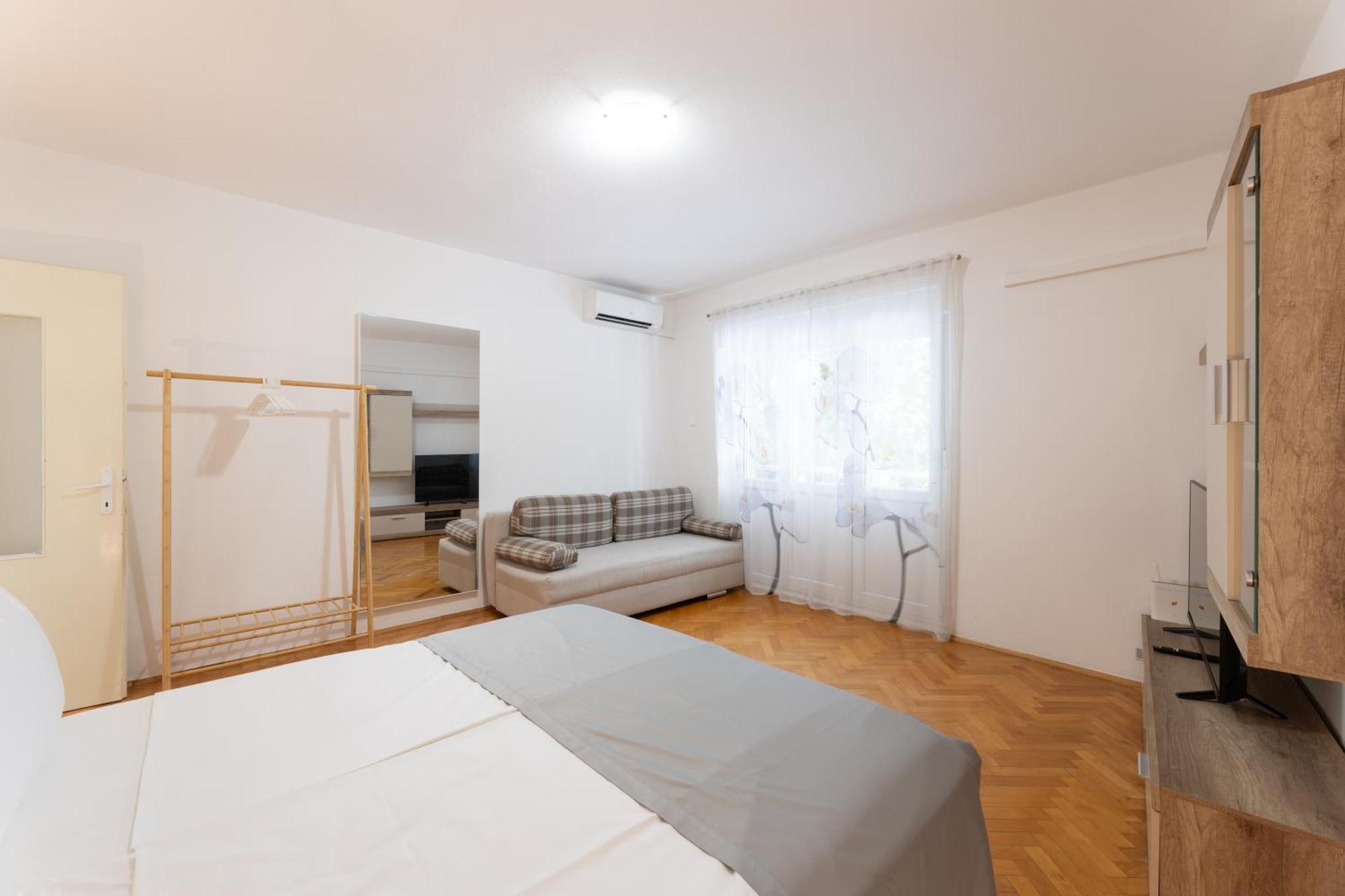 Apartment Central To Beach & Old Town Split Buitenkant foto